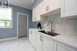 86 MARS AVENUE | Hamilton Ontario | Slide Image Sixteen