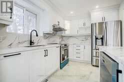 176 CHERRYWOOD DRIVE | Newmarket Ontario | Slide Image Thirty