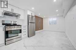 176 CHERRYWOOD DRIVE | Newmarket Ontario | Slide Image Eight