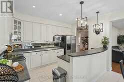 15 ARROWOOD CRESCENT | Vaughan Ontario | Slide Image Twelve