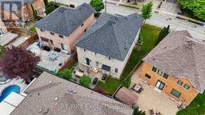 15 ARROWOOD CRESCENT | Vaughan Ontario | Slide Image Thirty