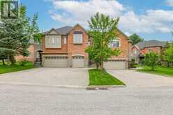 76 WESTBURY COURT | Richmond Hill Ontario | Slide Image Two