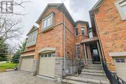 76 WESTBURY COURT | Richmond Hill Ontario | Slide Image Three