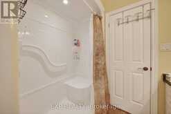 14 HUNTER DRIVE S | Port Rowan Ontario | Slide Image Thirteen