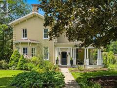 30 SHREWSBURY STREET Stratford Ontario, N5A 2V5