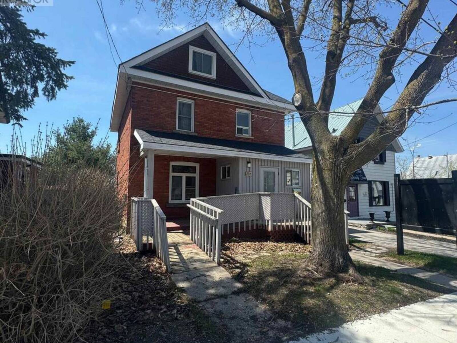 354 MIDLAND AVENUE, Midland, Ontario L4R 3K7