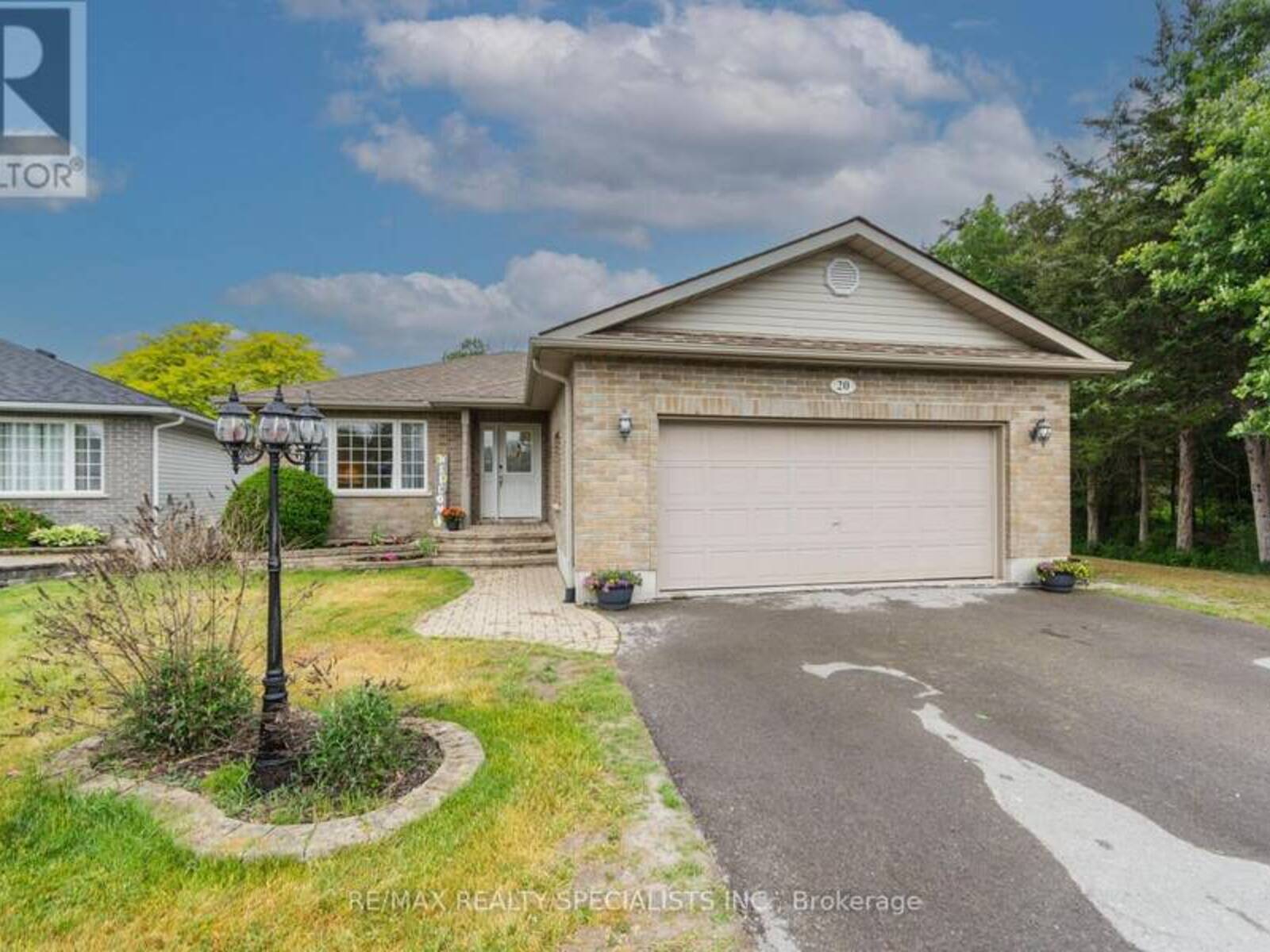 20 STONEGATE CRESCENT, Quinte West, Ontario K0K 2C0
