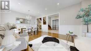 13 WOODWAY LANE | Markham Ontario | Slide Image Nine