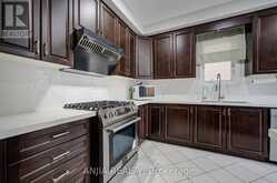 101 GAR LEHMAN AVENUE | Whitchurch-Stouffville Ontario | Slide Image Eight