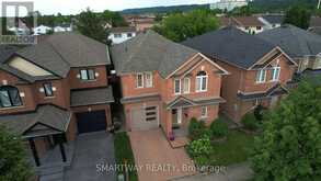 42 PEACHWOOD CRESCENT | Hamilton Ontario | Slide Image Three