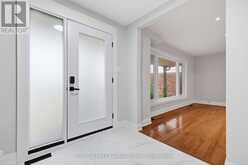 75 BESWICK DRIVE | Newmarket Ontario | Slide Image Four