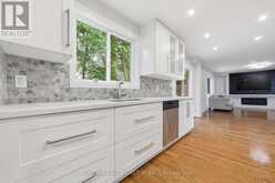 75 BESWICK DRIVE | Newmarket Ontario | Slide Image Eight