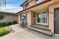 34 CAPRI CRESCENT | Hamilton Ontario | Slide Image Three