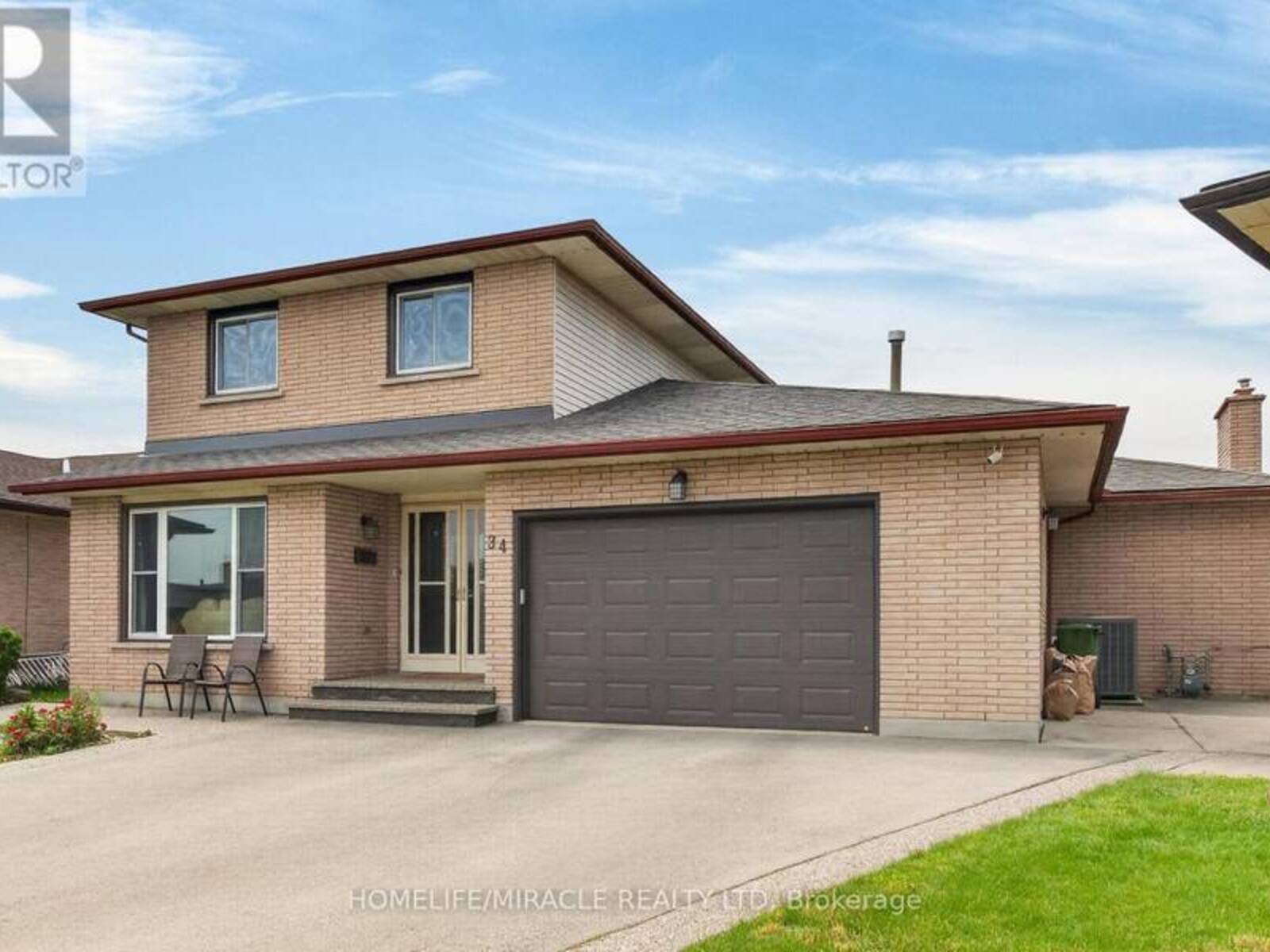 34 CAPRI CRESCENT, Hamilton, Ontario L8E 4J7