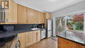 79 PAPERBIRCH DRIVE | Toronto Ontario | Slide Image Twelve