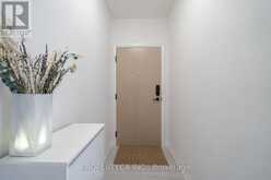 1702 - 280 DUNDAS STREET W | Toronto Ontario | Slide Image Three