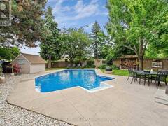 6031 EDENWOOD DRIVE Mississauga Ontario, L5N 2Y6