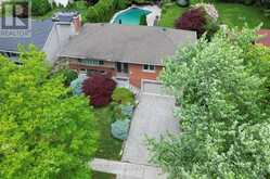 85 PORTICO DRIVE | Toronto Ontario | Slide Image Four
