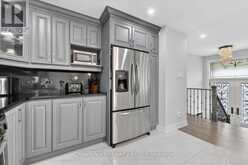 85 PORTICO DRIVE | Toronto Ontario | Slide Image Thirteen