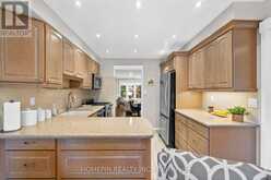 86 CONFEDERATION WAY | Markham Ontario | Slide Image Six