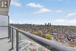 1801 - 10 GRAPHOPHONE GROVE | Toronto Ontario | Slide Image Eighteen
