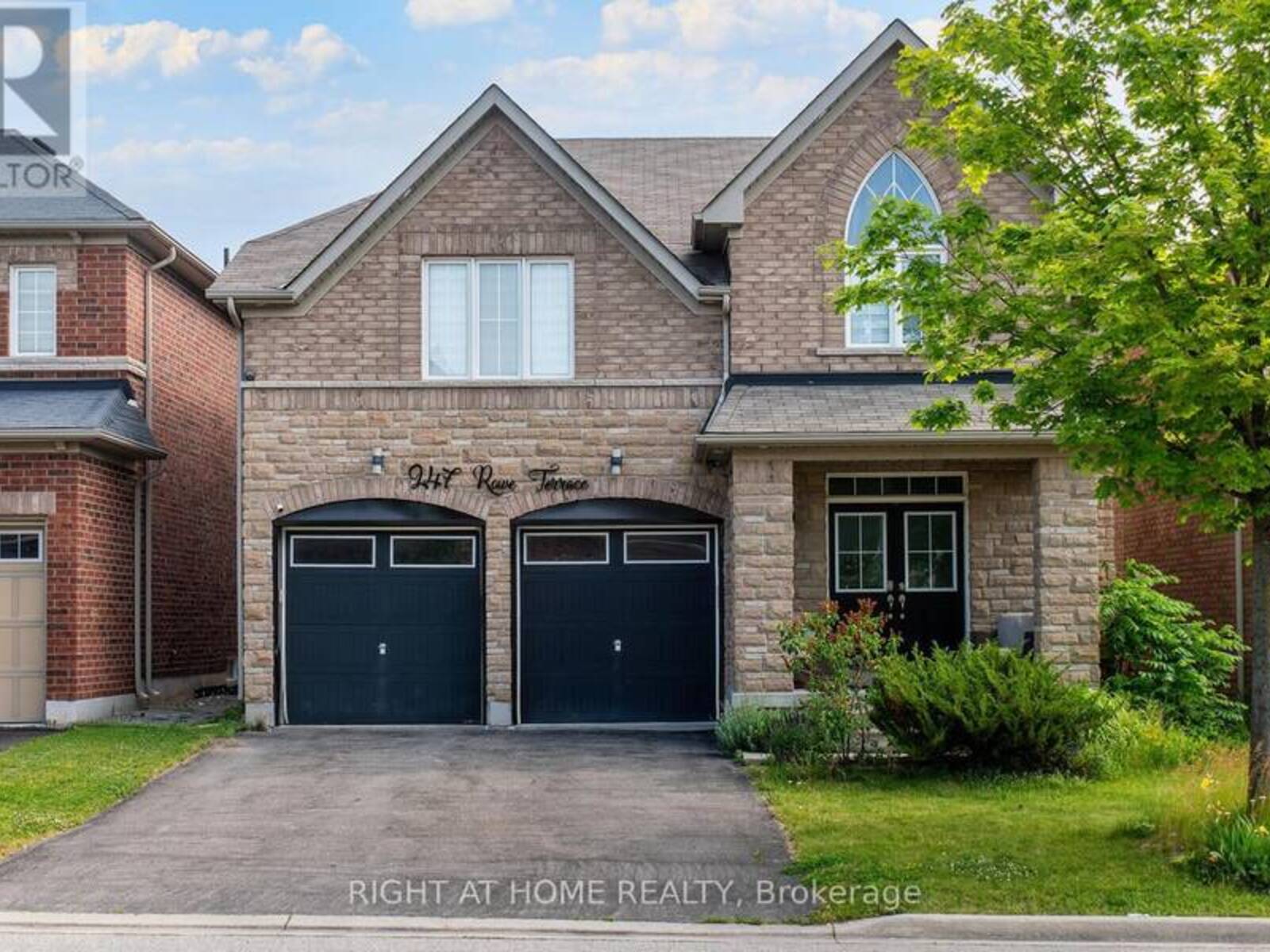 247 ROWE TERRACE, Milton, Ontario L9T 8E8