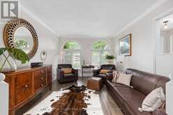 537 MATHEWMAN CRESCENT | Burlington Ontario | Slide Image Three