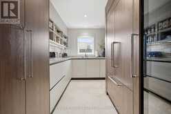 18 CHIPSTEAD ROAD | Toronto Ontario | Slide Image Thirteen