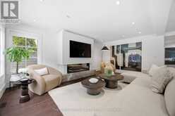 18 CHIPSTEAD ROAD | Toronto Ontario | Slide Image Eight