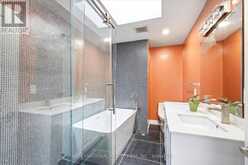 568 DELAWARE AVENUE N | Toronto Ontario | Slide Image Thirteen