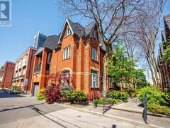 12 OLD PRIMROSE LANE Toronto Ontario, M5A 4T1