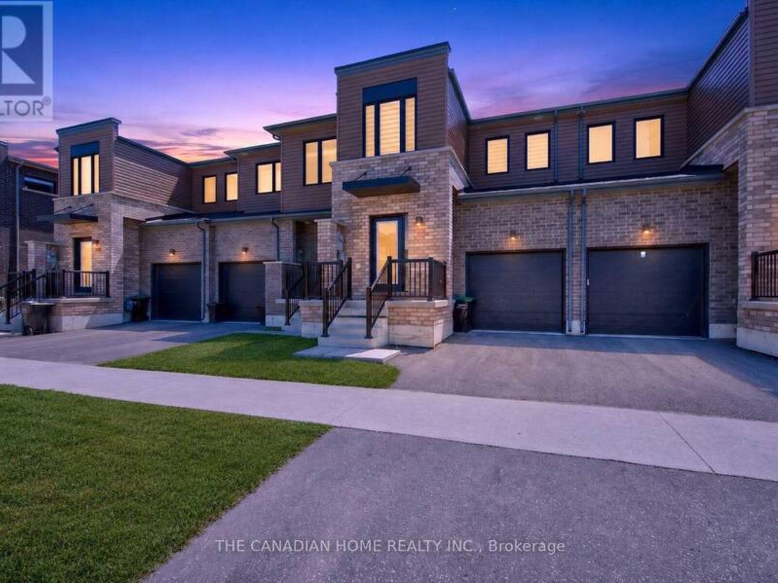131 GATELAND DRIVE, Barrie, Ontario L9J 0M8