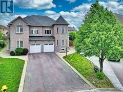 15 BELLEFONTAINE COURT Vaughan Ontario, L6A 4A7
