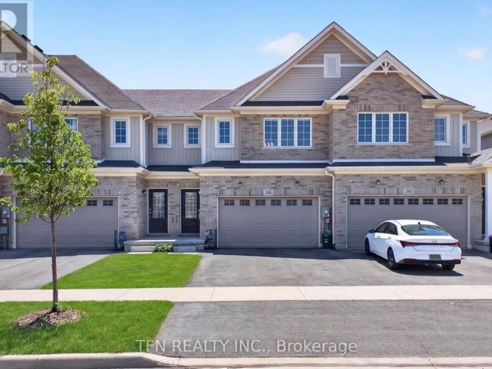 245 BUR OAK DRIVE, Thorold, Ontario L2V 0L7