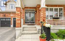 20 LANDS COURT | Cambridge Ontario | Slide Image Two