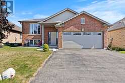 92 WHITE WATER DRIVE | Port Dover Ontario | Slide Image Two