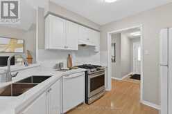 120 WOODROOF CRESCENT | Aurora Ontario | Slide Image Nine