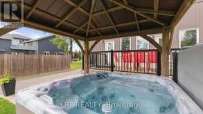 165 LAKE DRIVE E | Georgina Ontario | Slide Image Thirty-six
