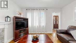 610 MCROBERTS AVENUE | Toronto Ontario | Slide Image Twelve