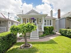 610 MCROBERTS AVENUE Toronto Ontario, M6E 4R7