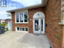 3720 BRANDON GATE DRIVE | Mississauga Ontario | Slide Image Four