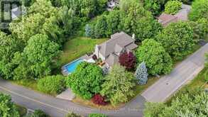 437 CAIRNCROFT ROAD | Oakville Ontario | Slide Image Four