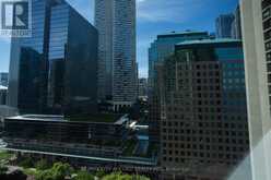 2018 - 33 HARBOUR SQUARE | Toronto Ontario | Slide Image Six