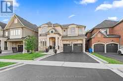 106 FOREST GROVE COURT | Aurora Ontario | Slide Image Three