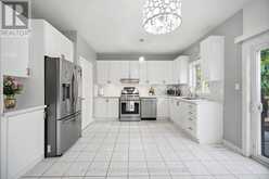 62 LOST POND CRESCENT | Whitchurch-Stouffville Ontario | Slide Image Thirteen