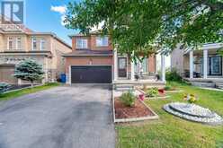 62 LOST POND CRESCENT | Whitchurch-Stouffville Ontario | Slide Image Four