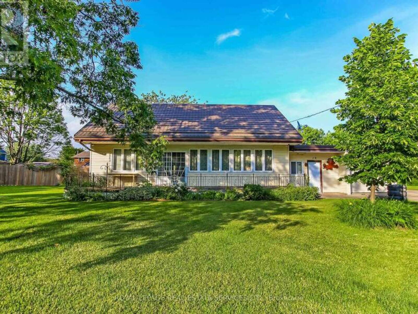 20 BAYVIEW AVENUE, St. Williams, Ontario N0E 1P0