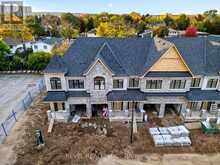 3175 MAPLEHILL DRIVE | Burlington Ontario | Slide Image Eleven