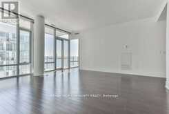 815 - 39 QUEENS QUAY E | Toronto Ontario | Slide Image Nineteen