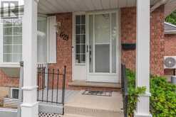629B SETTLERSFIELD COURT | Waterloo Ontario | Slide Image Four